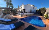 Herverkoop - Villa -
Algorfa - Inland