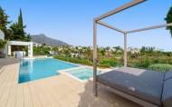 Resale - Villa -
Nueva Andalucía - Costa del Sol