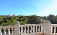 Herverkoop - Villa -
Campoamor - Costa Blanca