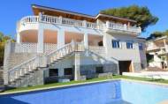 Herverkoop - Villa -
Campoamor - Costa Blanca