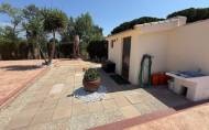 Herverkoop - Finca/Rustic Property -
Castalla