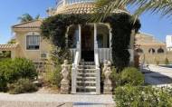 Reventa - Villa -
Camposol - Inland