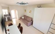 Herverkoop - Town House -
Villamartin - Las filipinas
