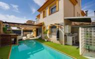 Revente - Villa -
Los Montesinos - La Herrada