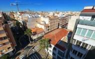 Herverkoop - Penthouse -
Torrevieja - Centro