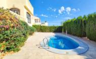Revente - Villa -
Villamartin - Costa Blanca