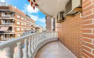 Herverkoop - Apartamento -
Torrevieja - Centro
