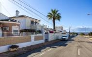 Revente - Detached Villa -
Torrevieja - Urbanización San Luis