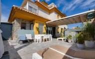 Resale - Villa -
Los Montesinos - La Herrada