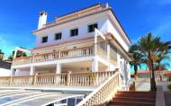 Herverkoop - Villa -
Orihuela Costa - Campoamor