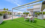 Herverkoop - Villa -
Orihuela Costa - Villamartín