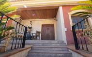Herverkoop - Villa -
Orihuela Costa - Campoamor