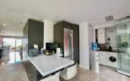 Resale - Apartment -
Marbella - Nueva Andalucía