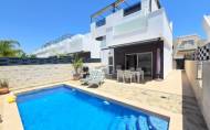 Herverkoop - Villa -
Ciudad Quesada - Costa Blanca