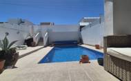 Herverkoop - Semi Detached -
Villamartin - Costa Blanca