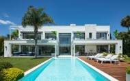 Herverkoop - Villa -
Marbella - East Marbella