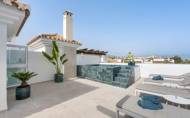 Revente - Apartment -
Marbella - Nueva Andalucía