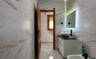 Resale - Apartment -
Torrevieja - Centro