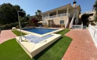Herverkoop - Villa -
Algorfa - Inland