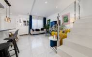 Herverkoop - Town House -
Villamartin - Costa Blanca