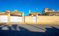 Resale - Villa -
Torrevieja - El Chaparral