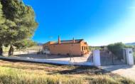 Reventa - Country House -
Yecla - Inland