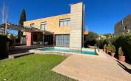 Resale - Villa -
Orihuela Costa - Dehesa de campoamor