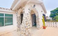 Resale - Villa -
Torrevieja - Los Balcones