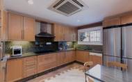 Revente - Apartment -
Marbella - Nueva Andalucía