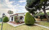 Resale - Villa -
Orihuela Costa - Punta Prima