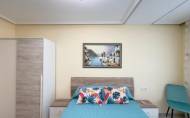 Herverkoop - Apartamento -
Torrevieja - Playa del Cura