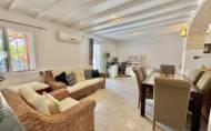 Herverkoop - Villa -
Dolores - Comunidad Valenciana
