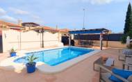 Revente - Villa -
Bigastro - Inland