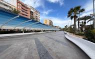 Revente - Apartamento -
Torrevieja - Centro