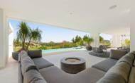 Resale - Villa -
Nueva Andalucía - Costa del Sol