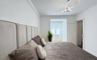 Revente - Apartamento -
Torrevieja - Centro