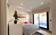Resale - Villa -
Villamartin - Costa Blanca