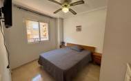 Herverkoop - Apartamento -
Torrevieja - Centro