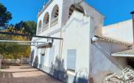 Revente - Villa -
Yecla - Inland