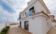 Reventa - Villa -
Torrevieja - La Mata