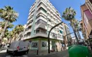 Revente - Apartamento -
Torrevieja - Centro