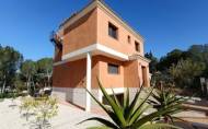 Resale - Villa -
Pilar de la Horadada - Pinar de Campoverde
