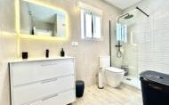 Revente - Villa -
Villamartin - Costa Blanca