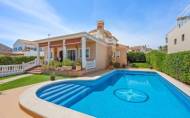 Herverkoop - Villa -
Torrevieja - La Mata