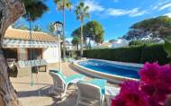 Reventa - Villa * -
Orihuela Costa * - Cabo Roig *