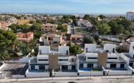 Resale - Villa -
Villamartin - Costa Blanca