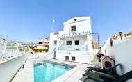 Revente - Villa -
Villamartin - Costa Blanca