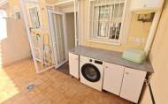 Herverkoop - Town House -
Villamartin - Las filipinas