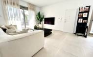 Reventa - Villa -
Las Filipinas - Inland