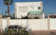 Herverkoop - Villa -
Torrevieja - La Siesta - El Salado - Torreta
